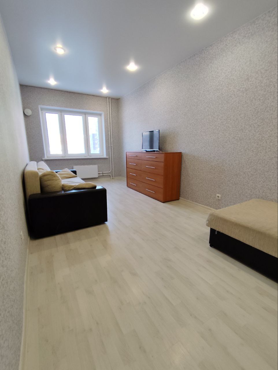 Сдается трехкомнатная квартира - фото 10