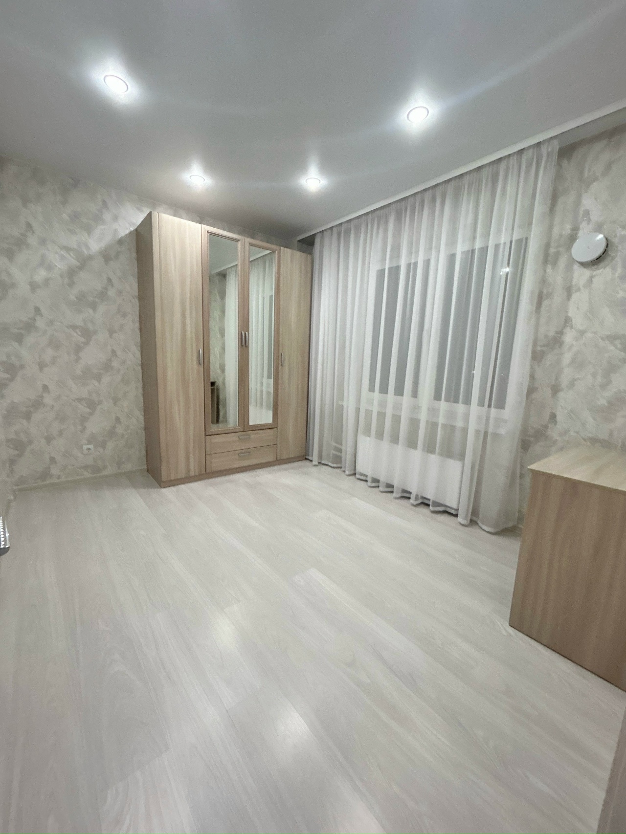 Сдается современная двухкомнатная квартира в спальном районе - фото 5